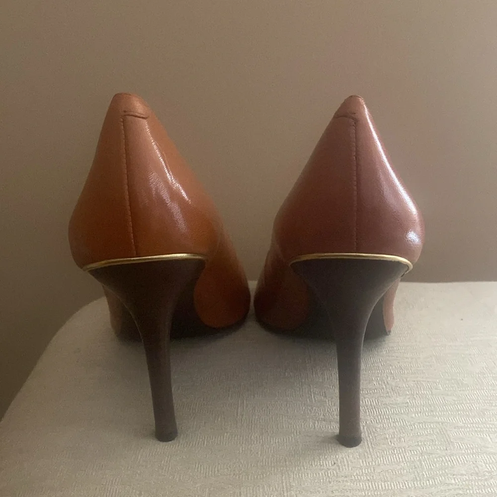 Shoes - Picture 3 of 6